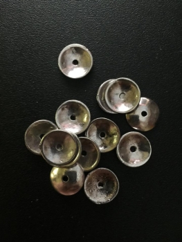 10 Perlenkappen leicht gebogen 13mm